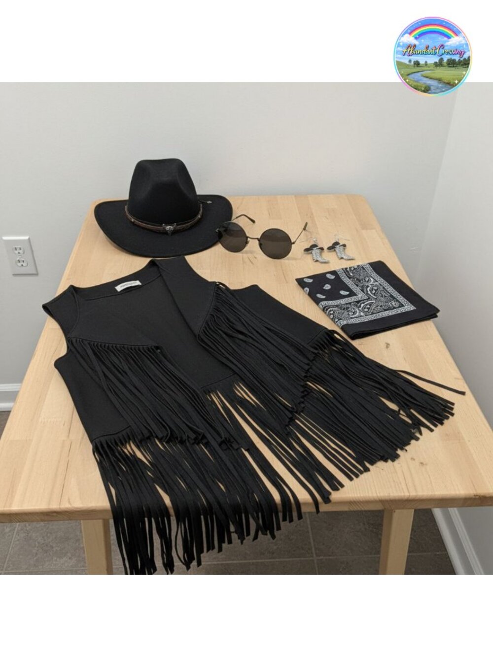 Cowgirl Costume Set Faux Suede Fringe Vest Hat Sunglasses Earrings Scarf Western